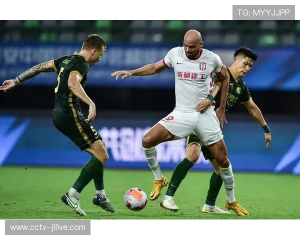 成都蓉城防守体系崩塌，新帅战术磨合不利屡遭败绩