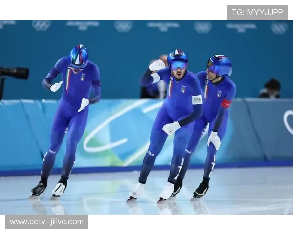 男子团体追逐四分之一决赛：中国队3分41秒66排名第三晋级半决赛，创2006年来最佳战绩